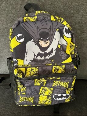 Batman Graphic Kids Backpack in Black & Yellow- kids